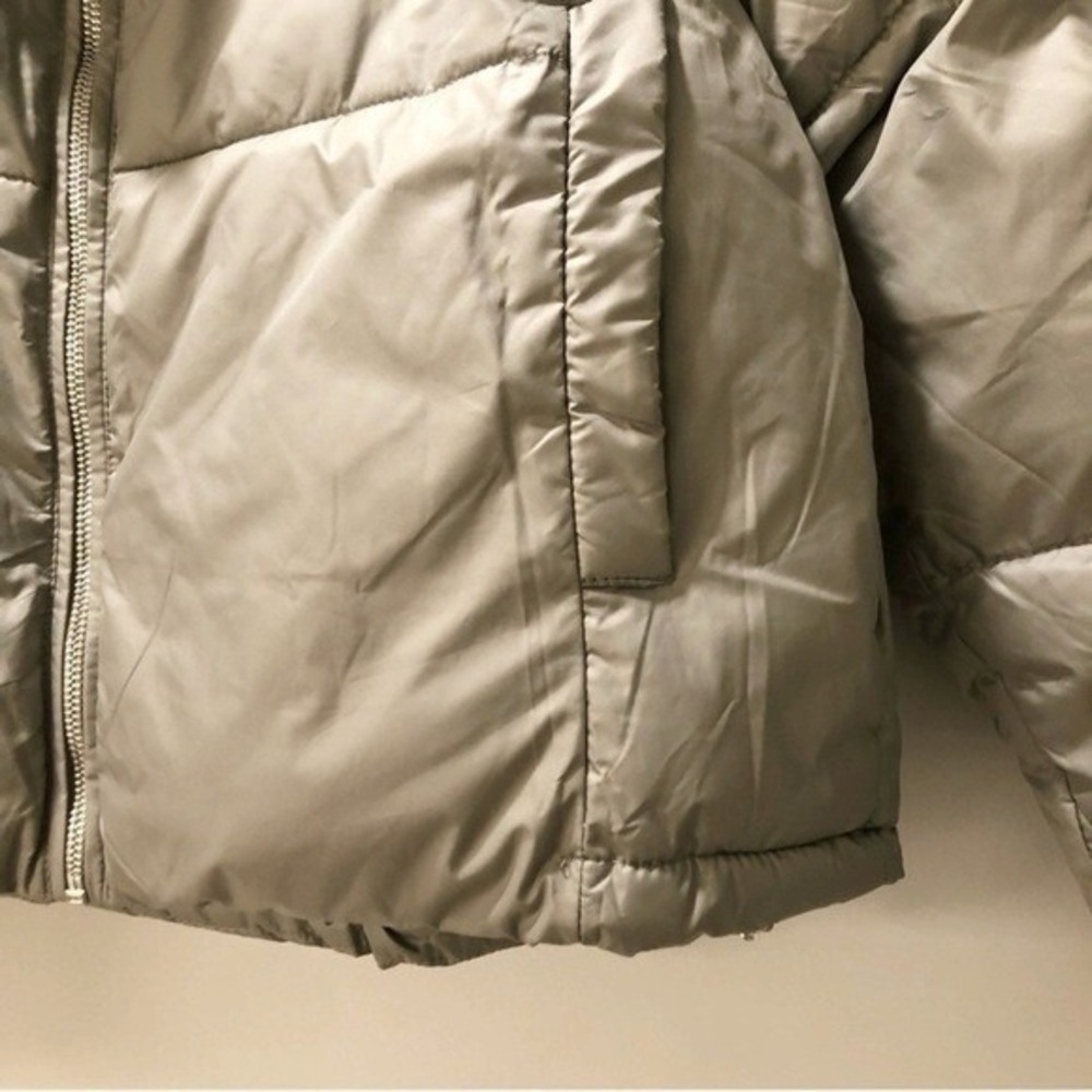 Bershka Women's Green Puffer Jacket -‎ Size XL - Picture 2 of 6